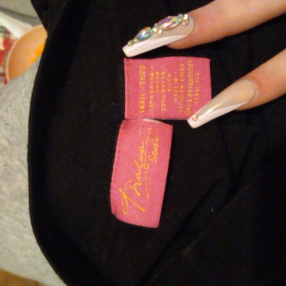 Size Small Thalia sodi off the shoulders black shirt - Picture 2 of 2